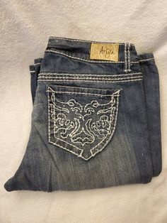 New with Tags. Ariya Jeans Women's Size 11/12 Flare. Embroidered, Paint Splatter. Curvy, Stretch. Cutesy Clothes, Dr Wardrobe, 2000s Grunge, Jean Pockets, Painted Jeans, Clothes Outfits, Embroidered Jeans, Paint Splatter, Clothes Pins