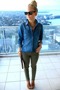 Khaki jeans + denim shirt + bold necklaces Army Green Pants Outfit, Green Pants Outfit, Olive Jeans, Fall College Outfits, Army Green Pants, Casual Attire For Women, Olive Pants, Denim Shirt With Jeans