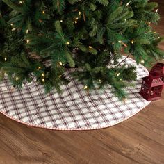 Amory Tree Skirt 48 - Primitive Star Quilt Shop Plaid Tree Skirt, Pom Pom Tree, Glam Christmas Decor, Vhc Brands, Fox Decor, Farmhouse Holiday, White Farmhouse, Merry Christmas To You, Christmas Store