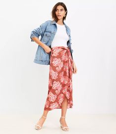 Textured Floral Twist Sarong Midi Skirt Wrap Around Midi Skirt, Towel Material Skirt, Tie Up Midi Skirt, Wrap Blanket Skirt, Free Wrap Skirt Patterns For Women, Wrap Skirt Tutorial Midi, Skirt With Sneakers, Skirts With Sneakers, Sarong Skirt