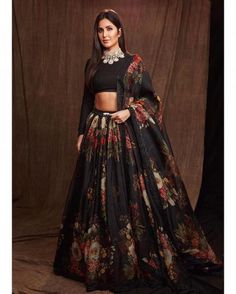 Orang India, Lehnga Dress, Gaun Fashion, Choli Designs