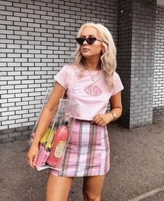 Festival Outfit Inspiration, 90s Fashion Women, Outfits 90s, Fashion 90s, Outfit 90s, 90s Fashion Outfits, 90s Grunge, Pink Outfits