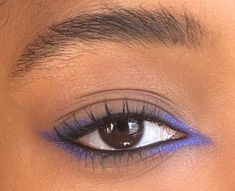 Colored Eyeliner Looks, Maquillage On Fleek, Eye Makeup Looks, Swag Makeup, Makijaż Smokey Eye, Eye Makeup Designs, Colored Eyeliner