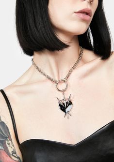 base No Love Lost, Heart Chain Necklace, Dagger Necklace, Love Lost, Edgy Jewelry, No Love, Heart Chain, Charm Pendant Necklace, Accessories Jewelry Necklace