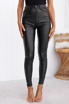 These High Waist Faux Leather Stretchy Slim Fit Pants combine comfort, luxury, and style. Crafted from a faux leather material, these pants are designed to fit and flatter your body with their stretchy fit, high waist shape, and slim leg. You'll love the way you look and feel! Material:Cotton+Polyester SIZE US/CAN BUST WAIST HIPS S 2-4 33"-34" 26"-27" 36"-37" M 6-8 35"-36" 28"-29" 38"-39" L 10-12 37"-39" 30"-32" 40"-42" XL 12-14 40"-42" 33"-35" 43"-45"