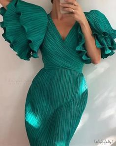 Lasaky - Bell Sleeve Crossover Evening Dress Ruffled Sleeve Dress, Sleeves Clothing, Hot Dress, Olivia Mark, Bell Sleeve, Modest Fashion, Classy Outfits, Green Dress, Crossover