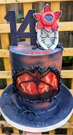 Stranger Things Cake Ideas Easy, Stranger Things Scary, Christmas Lights Cake, Stranger Things Christmas Lights, Season 4 Stranger Things, Abc Cake, Stranger Things Style