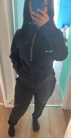 Ua Outfits, Under Armour Outfits, Pretty Sneakers, Zara Drip, Outfits Streetwear