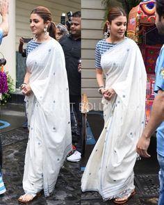 Rate this Indian look of Anushka out of 5. 👌👌👌👌👌 Saree Jackets, Saree Blouse Styles, Indian Sari Dress, Sari Dress, Sari Blouse Designs, Indian Saree Blouse