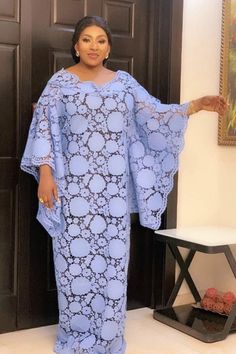 Blue lace kaftan Kaftan Lace Styles, Boubou Styles For Ladies, Bubu Gown Styles Lace, Asoebi Gown Styles, Gown Styles For Women, Boubou Styles, Bubu Gown, Aso Ebi Lace Styles