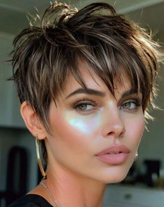 Elegant Short Hair, Textured Pixie, Hairstyles For Straight Hair, Pixie Haircut Ideas, Chic Short Haircuts, Pixie Cut Styles, Textured Pixie Cut