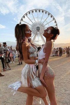 The Best Looks from Coachella 2023 Festival | Indio, CA USA Best Coachella Outfits, Coachella Looks, Rave Festival Outfits, Coachella 2019, Coachella Outfits, Festival Girls