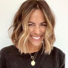 Cute Bob Haircuts For Women, Short Haircut For Women, Different Hair Lengths, Medium Fine Hair, Cute Bob Haircuts, Haircuts 2022, Popular Short Haircuts, Haircut For Women, Cute Bob