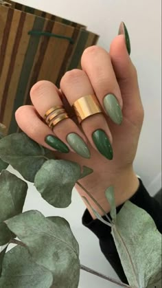 September Nails, October Nails, Green Nail, Almond Acrylic Nails, Chic Nails, Short Acrylic Nails, Nail Arts, Flower Nails, Cute Acrylic Nails