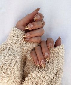 Gold Accent Nail, Gold Nail Designs, Fall Nail Trends, Gold Nail, Her Nails, Manicure Nails, Spring Nail, Nail Inspiration