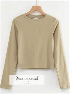 Women Khaki Cutout back Long Sleeved Cropped top T-shirt Full Sleeve T Shirts Woman, Full Sleeve Tshirt Women, Imperial Fashion, Jersey Pattern, Full Sleeve Tshirt, Table S, Winter T Shirts, Girls Crop Tops, Top T Shirt