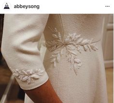 Baby Dress Embroidery, Clothes Embroidery Diy, Simple Hand Embroidery Patterns, Hand Embroidery Videos, Dress Alterations, Modest Dresses Casual, Elegant Dresses Classy, Abaya Designs