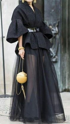 Dorian Ortowski, Roses Outfit, Gaun Koktail, Jewelry Nails, Trevor Noah, 파티 드레스, Mode Abaya, Uptown Girl, Black Camel