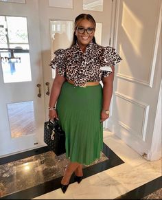 Elegant Work Outfits Classy Summer, Stylish Christian Outfits, Plus Size Work Attire, Plus Size Summer Work Outfits 2023, Church Outfits Plus Size, Plus Size Church Outfits Black Women, Black Women Church Fashion, Church Outfit Plus Size, Modern Church Outfit