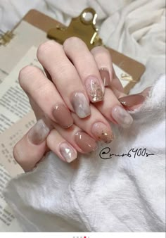 Oval Nails inspiration and colours by @Womensfashiongallery #youtube #youtubeshorts #ytshorts Feet Nail Design, Minimal Nails Art, Korean Nail, Korean Nail Art, Art Deco Nails, Hippie Nails, Elegant Nail Art, Nails Art Ideas