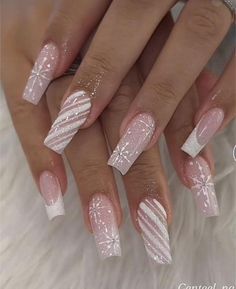 Gel X Nails Winter Design, Winter Nails Glitter White, Christmas Nails Overlay, Nail Idea Christmas, Milky White Christmas Nails Design, Nail Inspo Acrylic Winter, Winter Nails Pink And White, Off White Christmas Nails, Winter Gel X Nail Designs