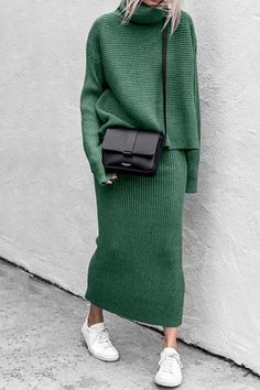 Rok Outfit, Sweater Skirt Set, Casual Turtleneck, Long Skirt Fashion, Bodycon Midi Skirt, Maxi Rok, Turtleneck Long Sleeve, Knit Turtleneck Sweater, Long Sleeve Turtleneck