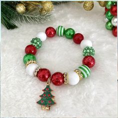 Christmas Jewelry Diy - Everything you need to conquer your day, night and world - Anything and Everything! - Click to visit TODAY! Christmas Beaded Bracelet, Christmas Bracelets Diy, Christmas Bracelets Beaded, Christmas Bracelet Ideas, Holiday Jewelry Diy, Bubblegum Bracelet, Christmas Bead Necklace, Crochet Flower Necklace