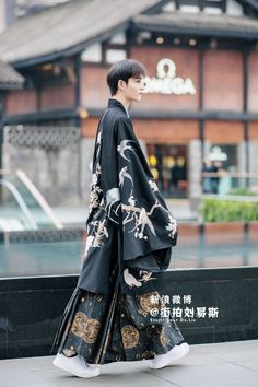 Hanfu Street Fashion, Modern Chinese Fashion, Chinese Street Fashion, Street Fashion Men, Chinese Fashion Street, Chinese Fashion, One Two Three