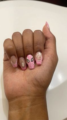 #spidergwen #pink #pinknails #cute Spiderman Nails Acrylic Pink, Nail Art Designs Spiderman, Nails With C On Them, Mean Girls Inspired Nails, Mean Girls Nails Acrylic, Spider Gwen Nail Art, Gwen Spiderman Nails, Spider Man Gel Nails, Purple Spiderman Nails