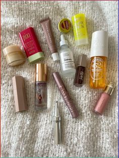 #makeup #haul #sephora #cleangirl #makeupbag #beautyproducts Makeup Kit Essentials, Contouring Techniques, Makeup Starter Kit, Foundation Tips, Tinted Lip Gloss, Sephora Haul, Makeup Haul, Hooded Eye Makeup