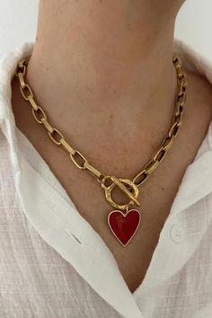 18" antique gold chain with toggle & heart pendant. Jewelry Care: Avoid Contact with moisture, lotions & perfumes Remove before showering & swimming Store out of direct sunlight FINAL SALE: no refunds or exchanges Chain Necklace With Charms, Diana Necklace, Mood 2024, Fits Fall, Woven Heart, Funky Necklace, Style Aesthetics, Jewel Necklace, Enamel Necklaces