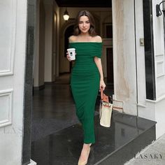 Lasaky - Bodycon Maxi Dress with Ruched Detail, Front Slit and Floor-Length for Formal Occasions Form Fitting Maxi Dress, Split Hem Dress, Bodycon Maxi Dress, Backless Bodycon Dresses, Dress With Pleats, Elegant Maxi Dress, Sophisticated Dress, Bodycon Maxi Dresses, Vintage Maxi Dress