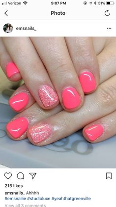 Pedicure Ideas Summer, Ideas Pedicure, Gel Manicure Colors, Pedicure Ideas, Glitter Accent Nails, Manicure Colors, Sns Nails, Summer Toe Nails, Manicure Gel