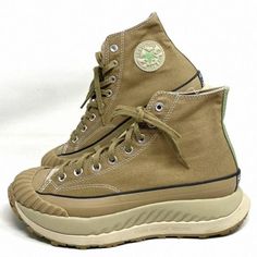 Converse Chuck 70 At-Cx Platform Shoes Men's Light Brown Canvas Casual A02777c Brand New With Box No Lid. 100% Authentic! The Chuck 70 At-Cx Combines Heavyweight Canvas With Classic Outdoor Colors And Cx Comfort To Keep Up With The Always Wondering, Always Wandering Creative Explorer. Innovative Cx Foam Cushioning Provides Next-Level Comfort For All-Day Exploration, While Iconic Chuck 70 Details Gives You Versatile Style To Go From City Life, To The Great Outdoors, And Back. Rounded Out With A D Khaki Sneakers With Vulcanized Sole And Round Toe, Khaki Sneakers With Vulcanized Sole, Sporty Round Toe Canvas Shoes For Outdoor, Khaki Low-top Sneakers With Vulcanized Sole, Round Toe Canvas Shoes With Rubber Sole For Outdoor, Canvas Shoes With Rubber Sole For Outdoor Activities, Round Toe High-top Sneakers For Outdoor Activities, Rubber Sole Canvas Shoes For Outdoor Activities, Leather Canvas Shoes With Rubber Sole For Outdoor