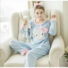 Beautiful Pajama Set Includes 2pc+Bow Super Soft And Comfy Kawaii Pajamas, Winter Pajamas Women, Pijamas Women, Cat Headband, Girls Nightgown, Warm Pajamas, Cute Pajama Sets, Flannel Pajama Sets, Velvet Suit