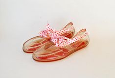 NEW Unworn! Clear jelly sandals. Made of soft silicone/plastic?? Total Clear with Red parts and polka dot white lace! The lace could be tied up in different ways. In new condition could be styled so well. see all images for details Sole is 1.5 cm ( 0.5 inches) high in the back. Condition : NEW / UNWORN Brand : Mutation Made in Brazil Size Chart: UK SizeEU SizeUS Size 4                37              6 5                38              7 6                39              8 Info: These shoes are NOT Spring Jelly Sandals With Rubber Sole, Flat Rubber Sole Jelly Sandals For Summer, Flat Jelly Sandals With Rubber Sole For Summer, Summer Flat Jelly Sandals With Rubber Sole, Summer Jelly Sandals With Translucent Outsole And Round Toe, Clear Plastic Jelly Sandals For Spring, Spring Clear Plastic Jelly Sandals, Spring Jelly Sandals With Translucent Outsole, Clear Plastic Jelly Sandals With Round Toe