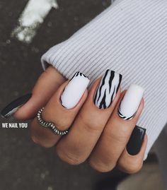 Nail Zebra Designs, Zebra Nails Acrylic, Zebra Nail Art, Black And White Nail, Zebra Print Nails, Zebra Nails, Animal Print Nails, White Nail, Fire Nails