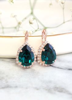 Emerald Green Earrings, Emerald Drop Earrings, Christmas Gift, Bridal Emerald Crystal Swarovski Earrings, Bridesmaids Emerald Earrings. #christamsgift #emeraldearrings Green Crystal Wedding Earrings With Ear Wire, Green Drop Earrings For Bridesmaid Gift, Emerald Earrings Drop, Pear Earrings, Emerald Green Earrings, Bridal Earrings Drop, Halo Earrings, Classy Jewelry, Crystal Drop Earrings