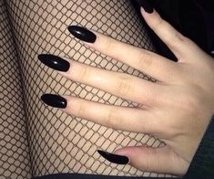 ★⋅ᴮᵃᵐᵇⁱᵖᵉᵃᶜʰᵉˢ⋅★ Grunge Heart, Nails Grunge, Heart Image, Yennefer Of Vengerberg, Grunge Nails, Fashion Grunge, Vacation Nails, Black Nail