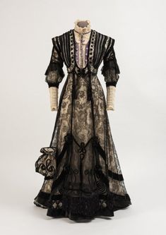 Gothic History Fashion, Gothic Edwardian Fashion, 1900-1910 Fashion, 1900s Fashion Aesthetic, 1890s Aesthetic, 1890s Clothing, 1910s Aesthetic, Old Fashioned Dresses, Edwardian Fashion Women