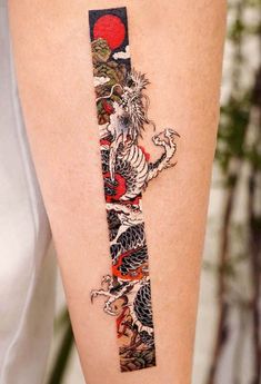 Dragon Tattoo Stencil, Dragons Tattoo, Korean Tattoo Artist, Framed Tattoo, Korean Tattoos, Dragon Tattoo For Women, Arm Band Tattoo, Tatuaje A Color, Dragon Tattoo Designs