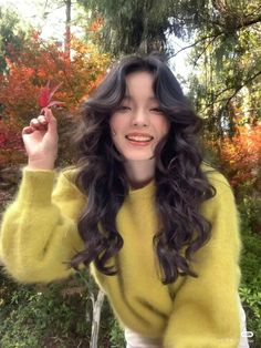 Korean Hairstyle Long, Beautiful Braided Hair, Stylish Haircuts, Curly Girl Hairstyles, Permed Hairstyles, Breakfast Smoothie, Asian Hair