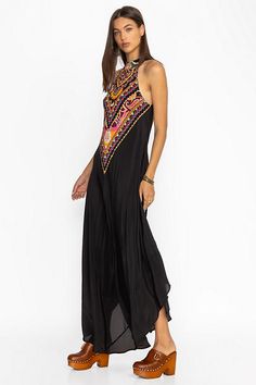 Crafted from a unique silk blend, the Nadia Halter Maxi Dress is adorned with a visually stunning pattern. Featuring a halter neckline and A-line skirt, this sleeveless dress is finished with a curved hemline at the front and back. Pair with bold heels and colorful bangles for a bold casual look. Johnny Was Women's Nadia Halter Maxi Dress in Kalessa Black, Size Medium, Silk Bold Heels, Colorful Bangles, Halter Maxi Dress, Women's Blouses, Halter Maxi, Halter Maxi Dresses, Chic Outfit, Embroidered Jeans, Halter Neckline