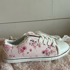 I Purchased These Adorable Shoes Online And Ordered The Wrong Size. Unfortunately, I Missed My Return Window. No Brand Found On Shoes Or Package. Size 38 Pink Fabric Sneakers With Round Toe, Pink Low-top Fabric Sneakers, Pink Fabric Sneakers For Spring, Floral Sneakers, No Brand, I Missed, Shoes Online, On Shoes, Womens Shoes Sneakers