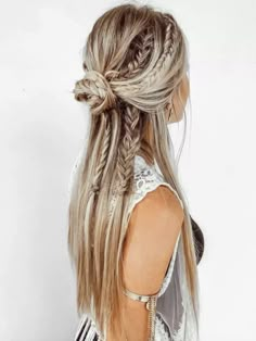 Chic Wedding Hairstyles, Wedding Guest Hairstyles, Festival Hair, Boho Braids, Half Up Half Down Hair, Long Straight Hair, Hairstyles For Long Hair, Wedding Hairstyles For Long Hair, Boho Hairstyles