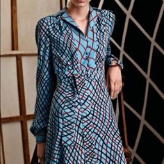 Beautiful Gucci Silk Shirt Dress. Comes With A Belt.Size Small/ It 38 Pit To Pit Approx. 16,5” Waist 13” Length 38,5” Formal Dress Shawl, Gucci Dresses, Fall 2015 Style, Dress With Shawl, Silk Shirt Dress, Long Sleeve Dress Formal, Olympia Le Tan, Elegant Lady, 2015 Fashion