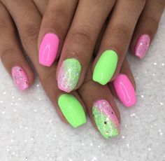 Neon Glitter Nails, Summer Sparkle Nails, Fancy Nails, Cute Nails, Pretty Nails, Summer Beach Neon Glitter Nails, Summer Nails Short, Ongles Design, Bright Summer Nails Designs, Pink Gellac, Summer Nails 2023, Sns Nails Colors, Nails Beach, Nagel Design