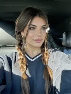 steph bohrer Steph Bohrer, Peinados Fáciles Para Cabello Corto, Hair Stylies, American Beauty, Hairstyles For School, Aesthetic Hair, Pretty Hairstyles, Fall Hair, Summer Hairstyles