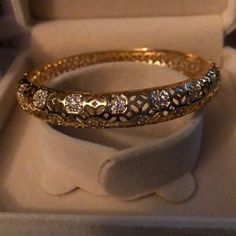 Gorgeous Small Adult Bangle Snap Closure Hidden. Crystals On Front. New In Gift Box. Filigree Bangle, Small Bracelets, Womens Jewelry Bracelets, Bangle Bracelet, Jewelry Inspiration, Snap Closure, Bangle Bracelets, Silver Gold, Bangles