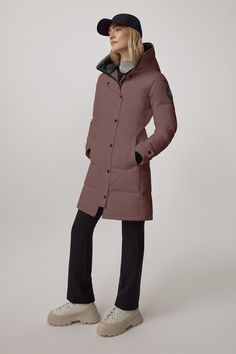 One of our most-loved styles, the Shelburne Parka, gets an update with streamlined hood details, elevated trims, and additional inside pockets. This long-thigh length Shelburne Parka is the perfect jacket for those frigid days where you require maximum protection. This TEI 3 jacket is sure to keep you warm without sacrificing style. Customize your parka and extend the coverage of your hood with a variety of our interchangeable Hood Trim accessories.​ Classic Fitted Hooded Outerwear, Classic Fitted Outerwear With Detachable Hood, Fitted Parka With Detachable Hood, Fitted Parka With Detachable Hood And Long Sleeves, Fitted Parka With Pockets, Fitted Parka With Padded Collar For Fall, Fitted Fall Parka With Padded Collar, Fitted Outerwear With Detachable Hood For Work, Fitted Hooded Parka For Workwear